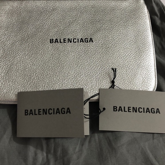 BALENCIAGA zipper pouch/clutch - Picture 3 of 4